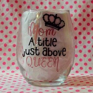 Mom wine glass